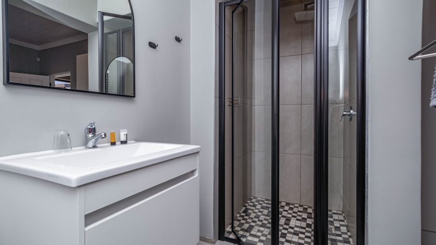 7 Bedroom Property for Sale in Knysna Central Western Cape